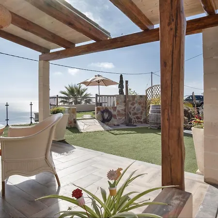 Golondrinas Tatil Evi Jedey